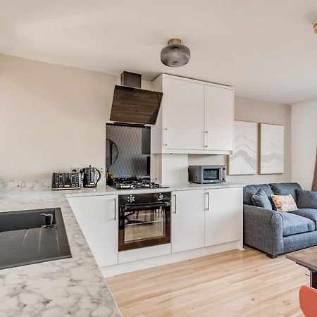 Central Belfast Apartments Queen'S Hideaway ภายนอก รูปภาพ