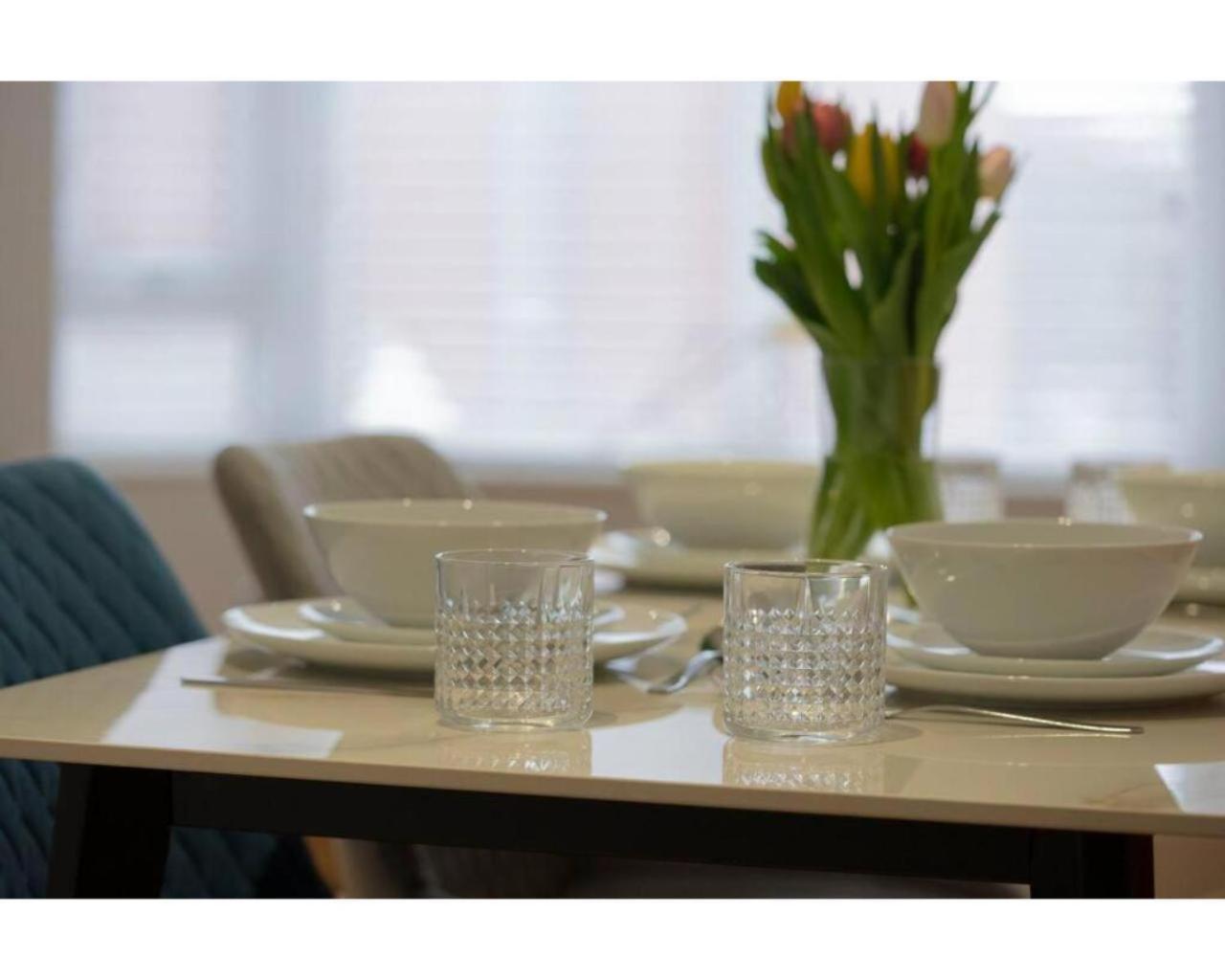 Central Belfast Apartments Queen'S Hideaway ภายนอก รูปภาพ
