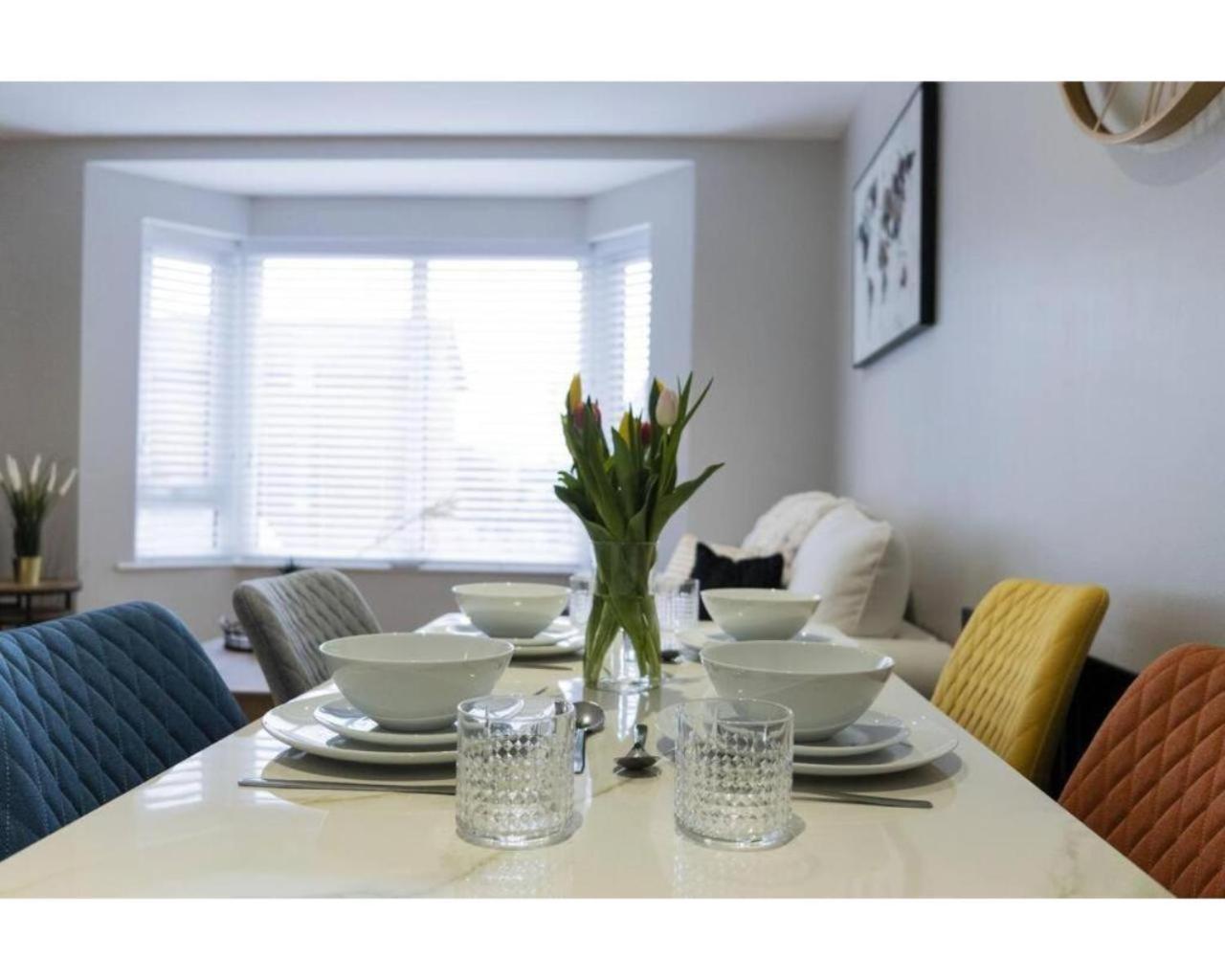 Central Belfast Apartments Queen'S Hideaway ภายนอก รูปภาพ