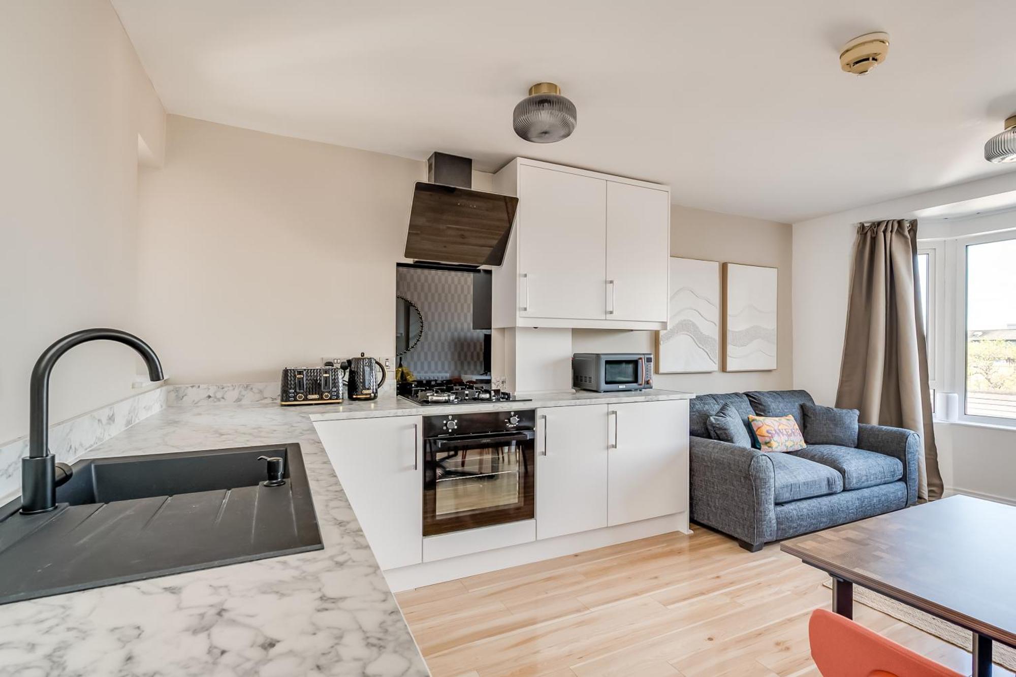Central Belfast Apartments Queen'S Hideaway ภายนอก รูปภาพ