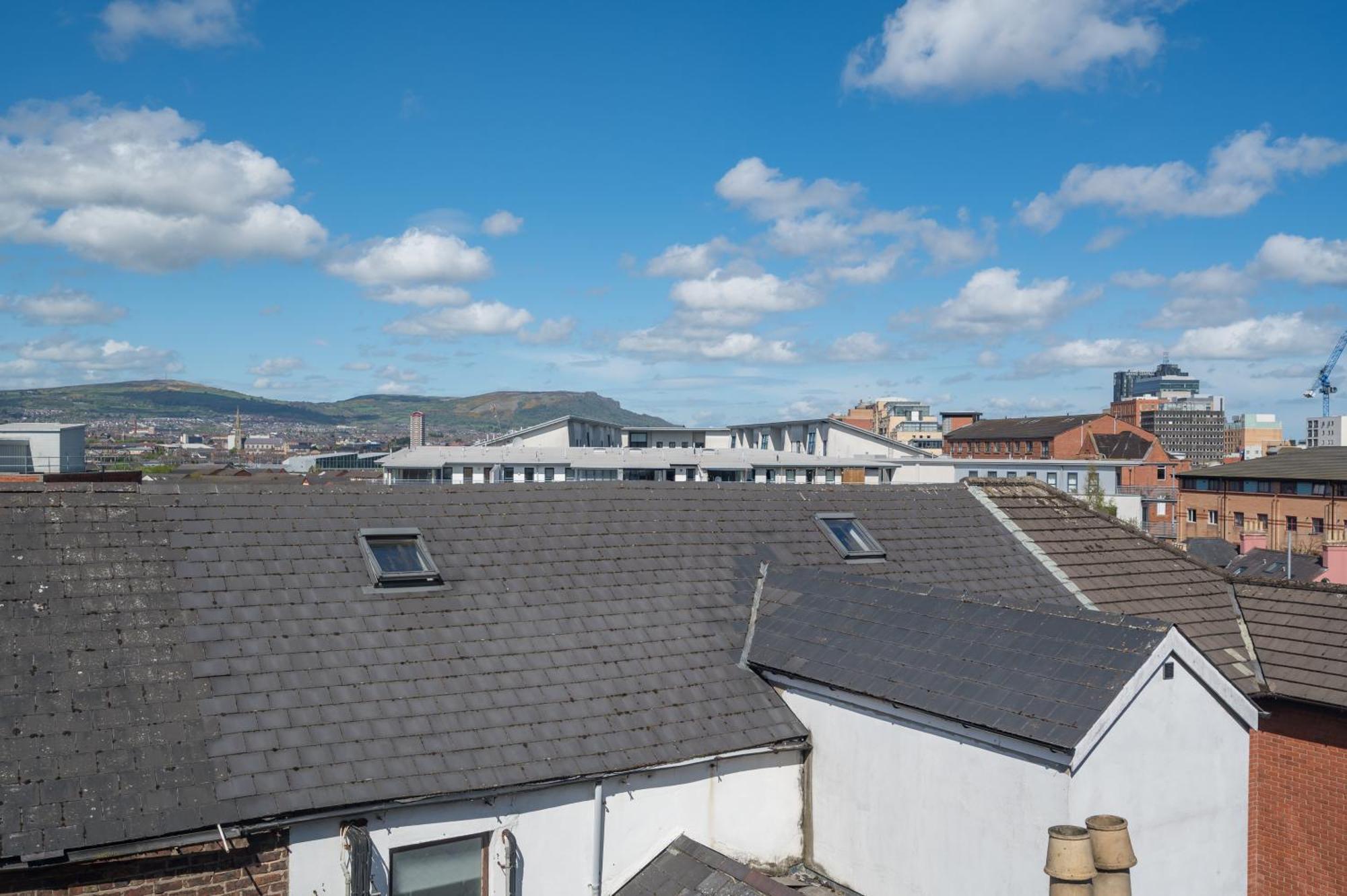 Central Belfast Apartments Queen'S Hideaway ภายนอก รูปภาพ