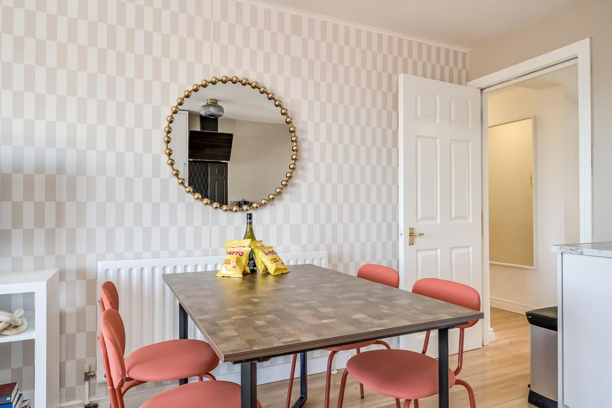 Central Belfast Apartments Queen'S Hideaway ภายนอก รูปภาพ